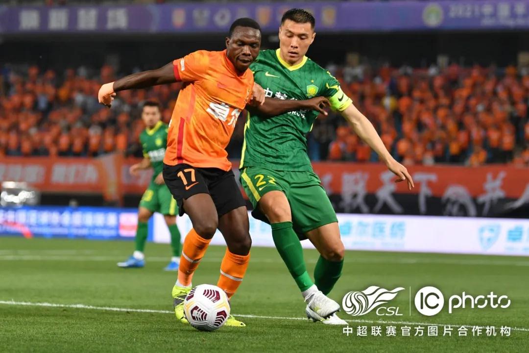 نتائج مباريات ملحق دوري أبطال أوروبا 2025مفاجآت وتوقعات مثيرة