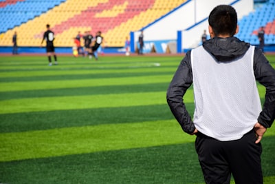 دوري المجموعات في دوري أبطال أوروبا 2025الطريق إلى دور الـ16